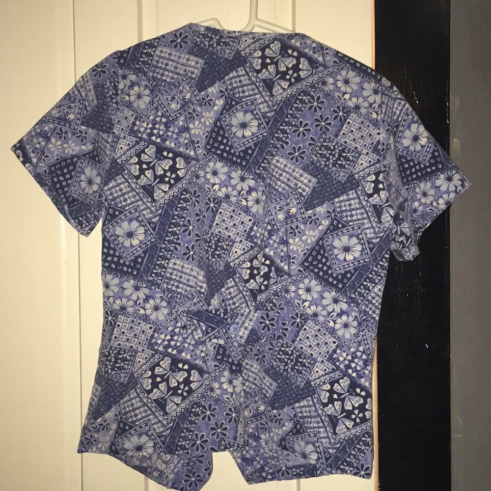 Scrub Set - Picture 2 of 4